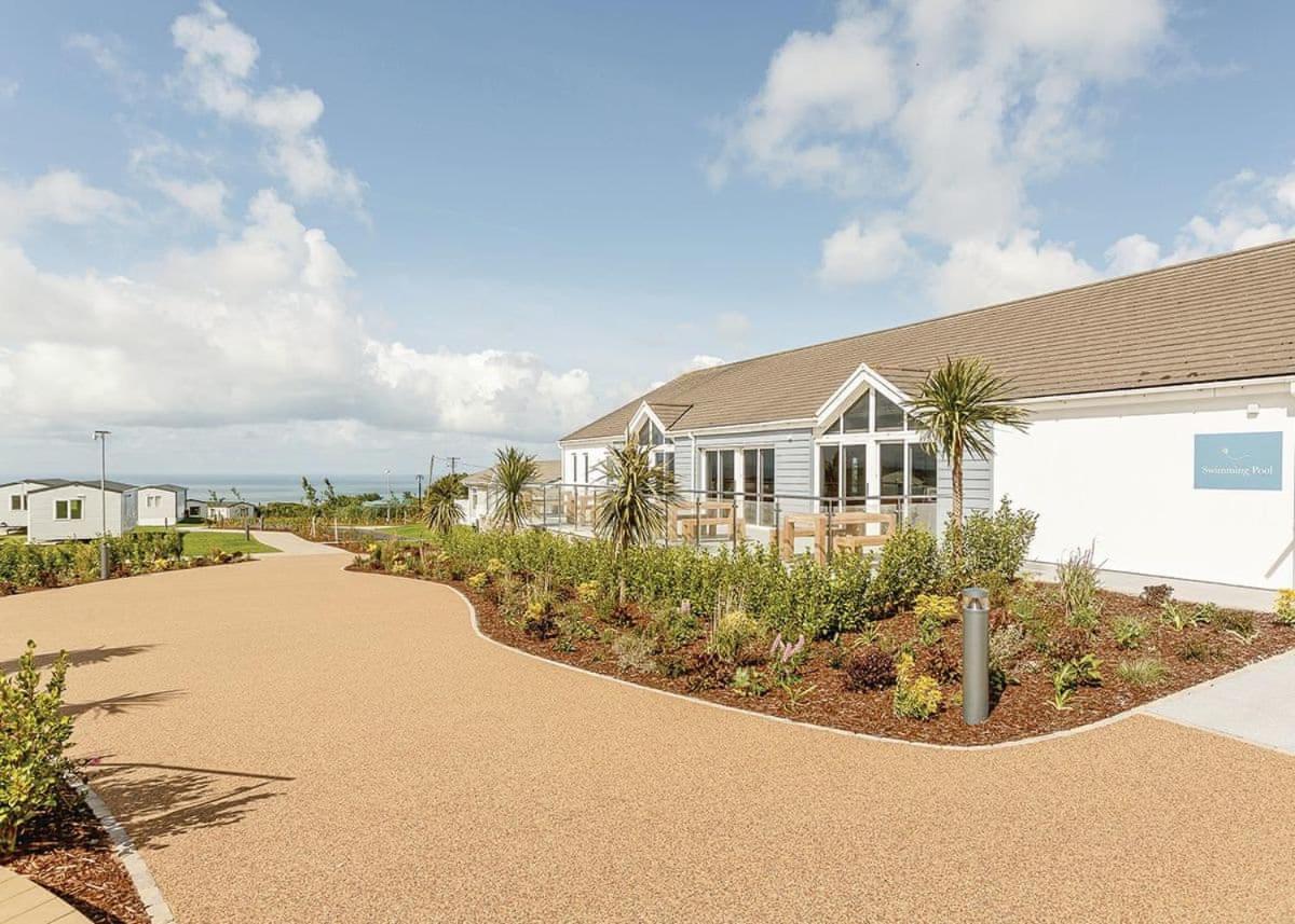Sandymouth Holiday Resort Morwenstow エクステリア 写真